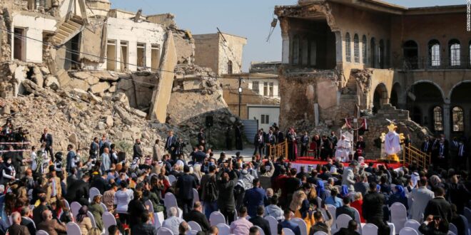 Amid the rubble of Mosul, Pope Francis declares hope 'more powerful than hatred'