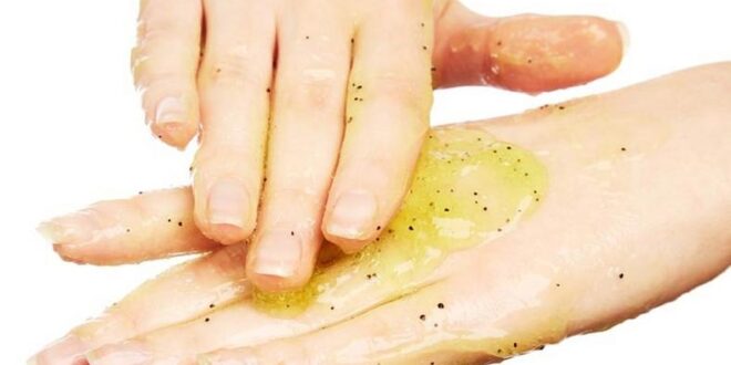 Here’s 5 easy tips on how to soften the skin on your hands