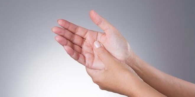 4 natural ways to get soft palms