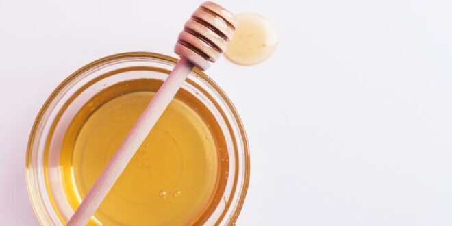 Honey: Here's how to use this organic substance as face mask, cleanser and exfoliant