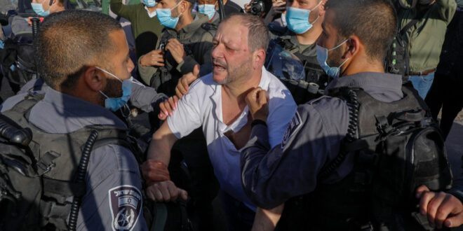 Video shows police beating Israeli politician in Jerusalem