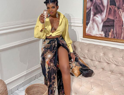 Instagram Slay Queen, Teju Pretty confronted by businesswoman she was allegedly owing N1.055m for over a year (video)