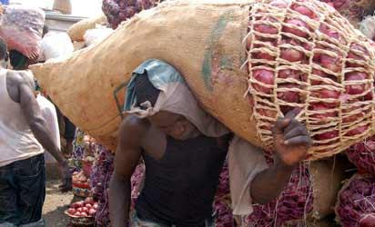 Onion traders threaten to cut supply to Southern Nigeria on Monday June 7