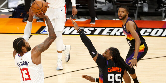Twitter reacts as Suns' Jae Crowder pokes Paul George in the eye