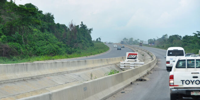 Two hawkers crushed to death along Lagos-Ibadan expressway