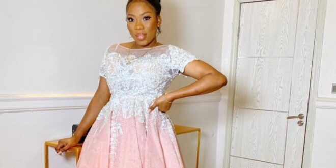Video Vixen Bolanle sent packing from matrimonial home 6 months after wedding