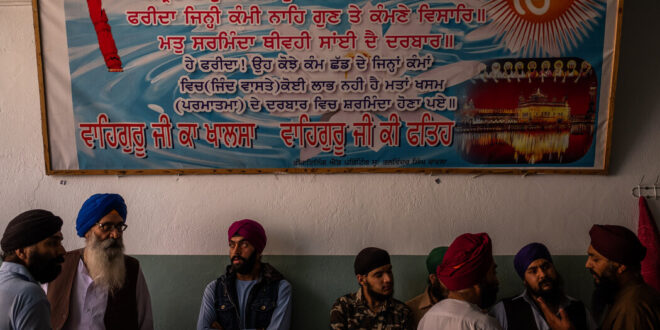 India says it will prioritize Hindus and Sikhs in issuing ‘emergency visas’ to Afghans.