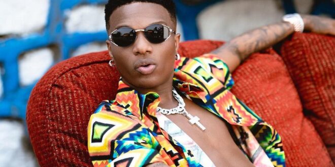 Photos: Unknown woman offers to perform oral sex on Wizkid for two tickets to 'Made In Lagos Tour'