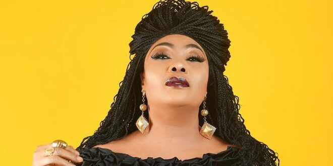 Eucharia Anunobi shades people who have the habit of sticking out their tongues