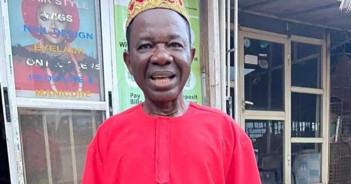 Nollywood veteran Chinwetalu Agu spotted wearing a Biafran flag outfit