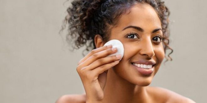 Skincare Secrets: How to clean your makeup properly