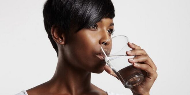 The health benefits of drinking warm water are unbelievable