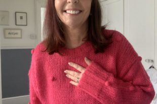 Friday Treat: Pink Bobble Knit Sweater | British Beauty Blogger