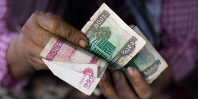 Myanmar faces falling currency, dollar crunch as economy worsens