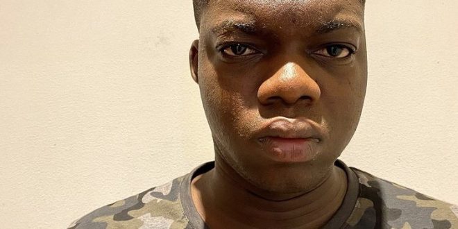 Nigerian Navy Allegedly Arrests Popular Comedian Cute Abiola, Denies Him Food