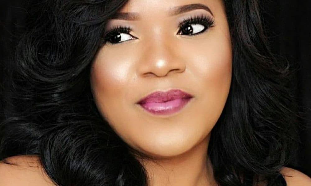 Reactions As Toyin Abraham Shares Fresh Tomato And Pepper At Iyabo Ojo’s Mother Rememberance