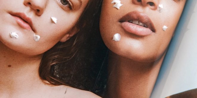 This Is The Best Way To Moisturize Combination Skin