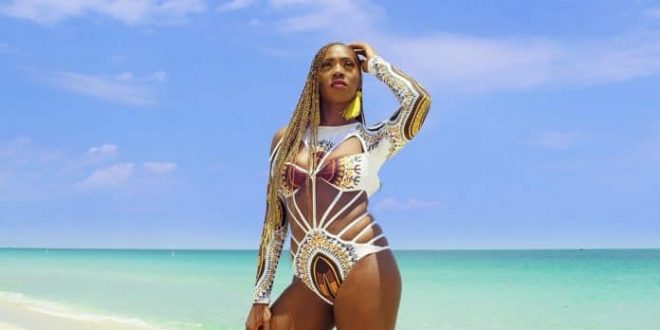Months After Leaked S3xtape, Tiwa Savage Narrowly Escapes Attack At Lagos Beach