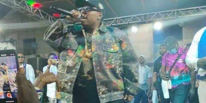 Police debunk reports of singer Teni attempted kidnap in Rivers State