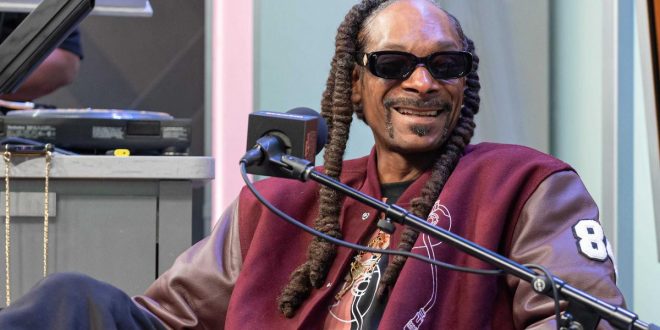 Snoop Dogg says his latest album made $21 million in the metaverse on the first day, and 34,000 downloads in the real world