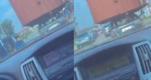Car spotted carrying a huge container in Delta state (video)