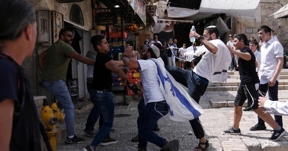Chaos as far-right Israelis march in occupied East Jerusalem