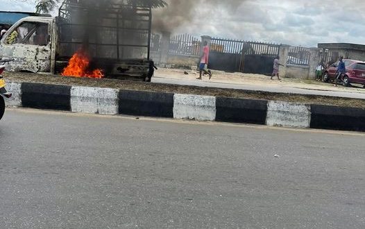 One burnt to death as vehicle catches fire in Calabar