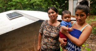 The Sun Illuminates the Nights of Rural Families in El Salvador