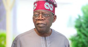 Convoy of APC presidential candidate, Bola Tinubu allegedly attacked by hoodlums in Lagos State (video)