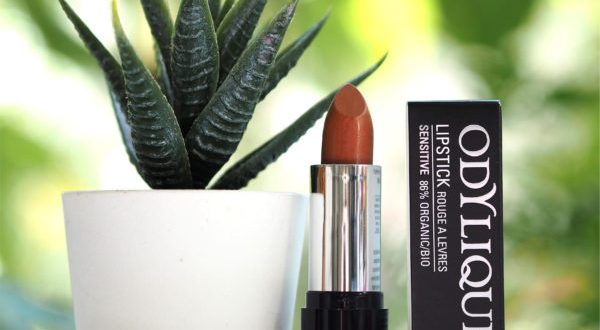 Odylique Lipstick | British Beauty Blogger