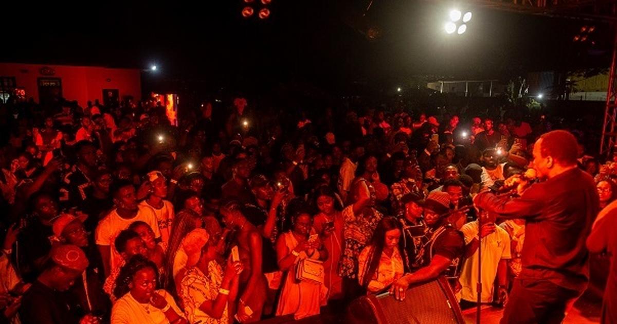 Orijinal Night: How Brymo thrilled Ibadan in sing along tour