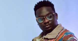 Wande Coal and his crew accused of beating up a young man to a pulp