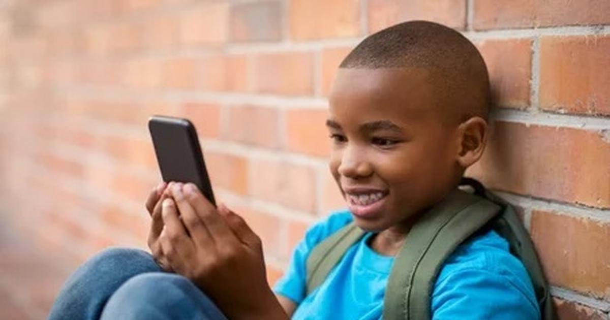 At what age should you allow your kids use social media?