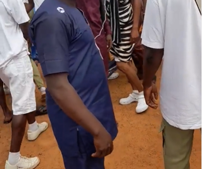 Corps members protest after an NYSC official allegedly slapped one of them in Benue state (video)