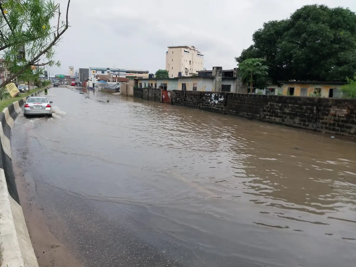 Three siblings and four others die in Lagos flooding