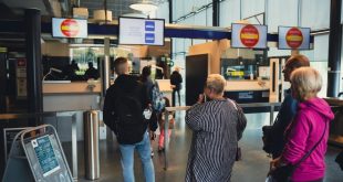 EU members split over travel ban against Russians