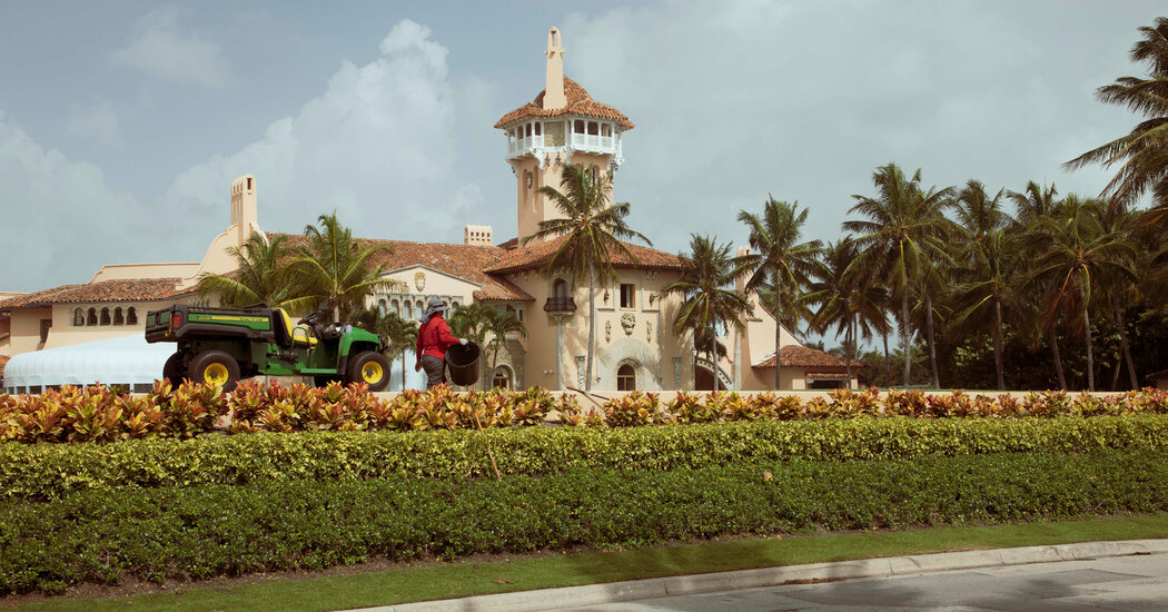 Pennsylvania Man Charged With Threatening F.B.I. After Mar-a-Lago Search
