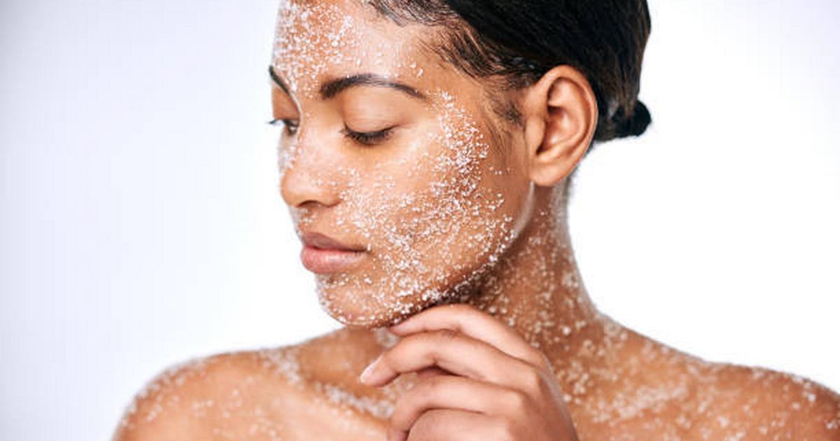 Sugar: Here's how to use this ingredient for a glowing skin