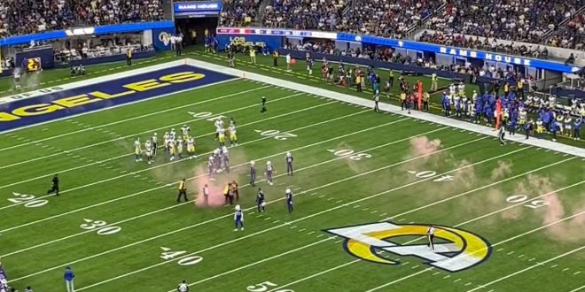 Two Streakers Hit Field With Smoke Sticks During Rams-Bills Game
