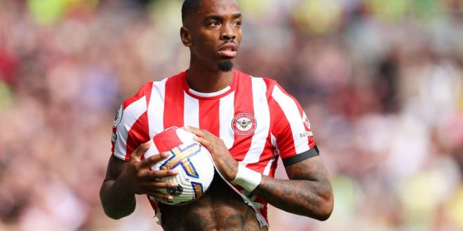 Ivan Toney of Brentford takes a throw in during the Premier League match between Brentford FC and Arsenal FC at Brentford Community Stadium on September 18, 2022 in Brentford, England.