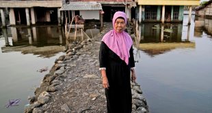 ‘It’s just like the ocean here now’: Indonesia’s flooded villages
