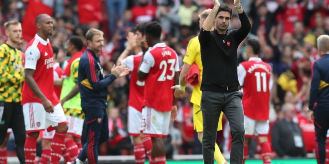 Arsenal manager Mikel Arteta applauds the supporters after the Premier League match between Arsenal FC and Tottenham Hotspur at Emirates Stadium on October 1, 2022 in London, United Kingdom.