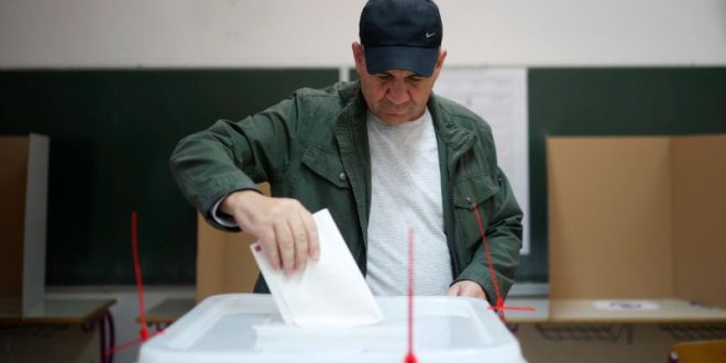 Bosnians go to polls to choose between nationalists and reformists | CNN