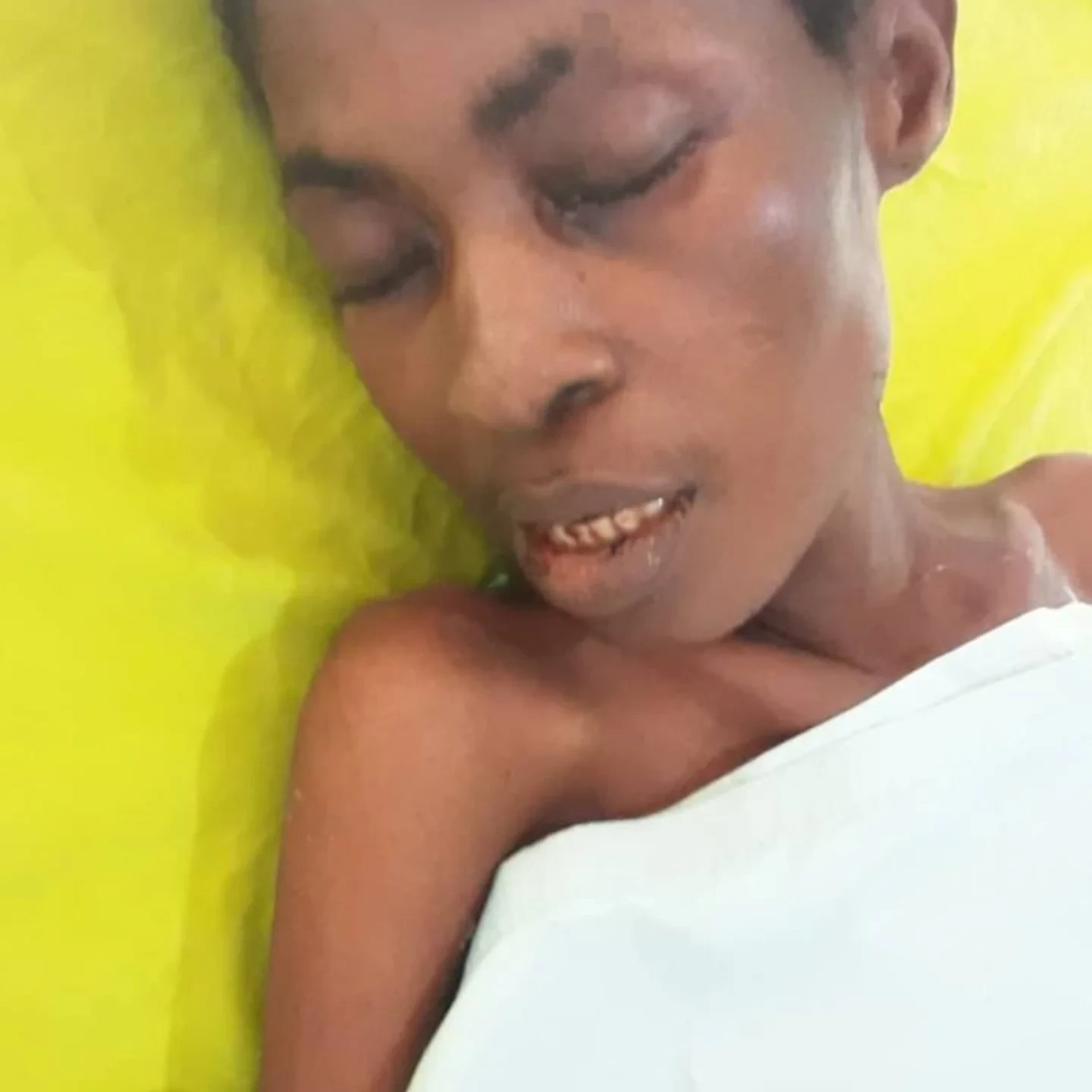 Man drops unconscious woman at Enugu hospital and disappears