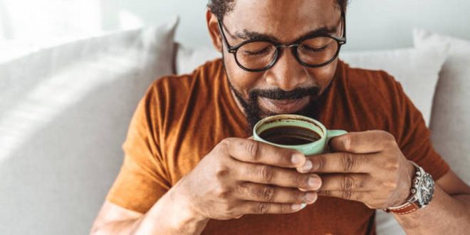 New study shows that coffee drinkers live longer than non-coffee drinkers
