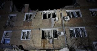 Video: Russian Missile Strike Hits Apartments in Southern Ukraine