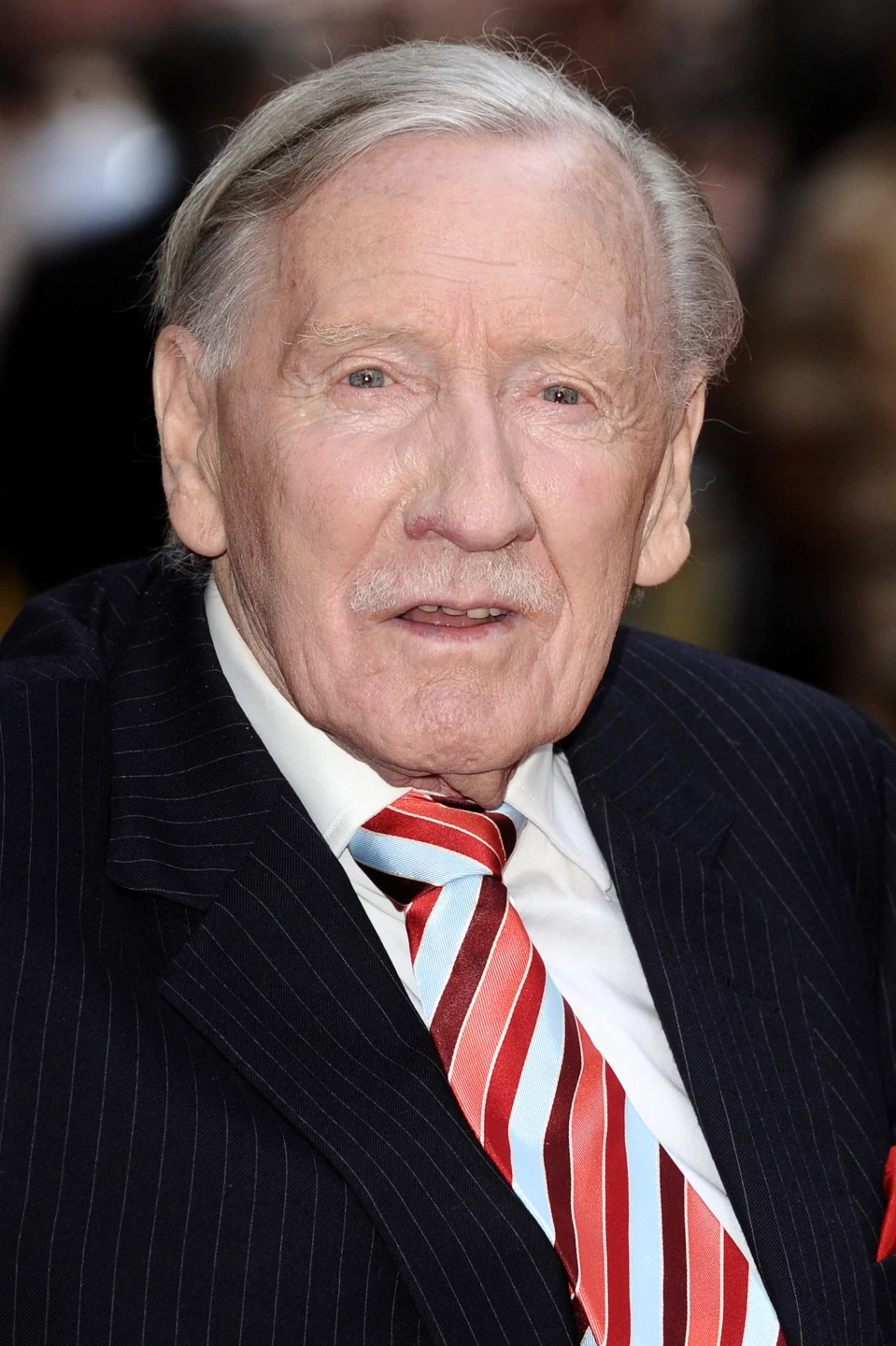 Leslie Phillips, voice of Sorting Hat in