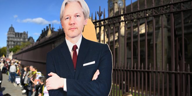 Major News Outlets Urge U.S. to Drop Its Charges Against Assange