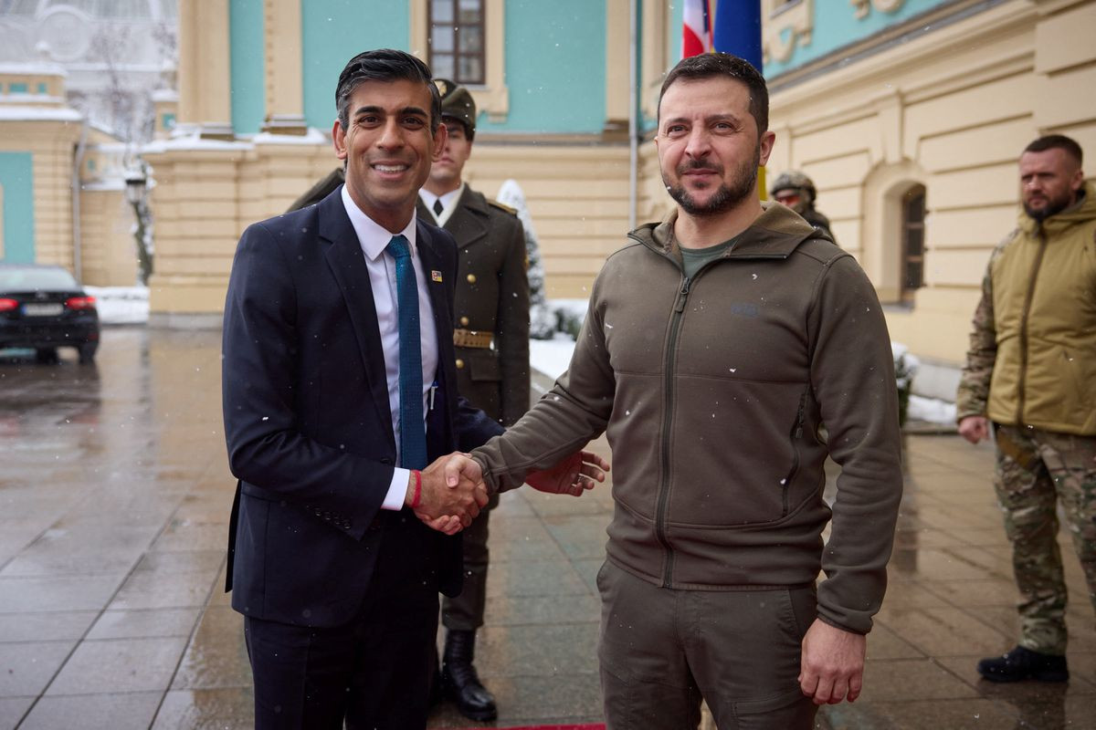 Rishi Sunak makes his first visit to Kyiv as new UK prime minister (Photos/Video)