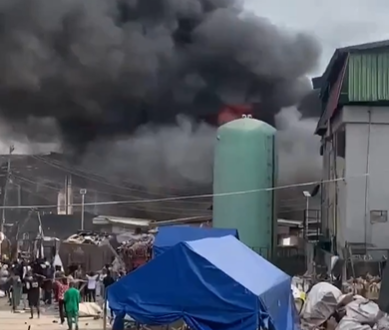 Tejuosho market in Lagos is currently on fire (video)